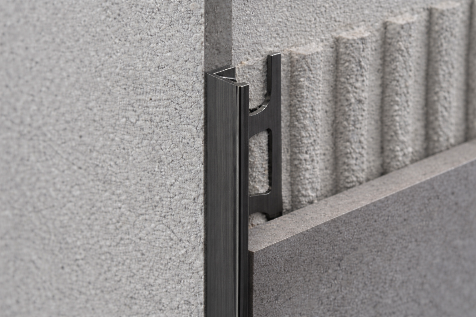 L Brushed Black Aliuminis ŠVEISTAS JUODAS, L forma, H 12.5 mm, L2700 mm - Image 1